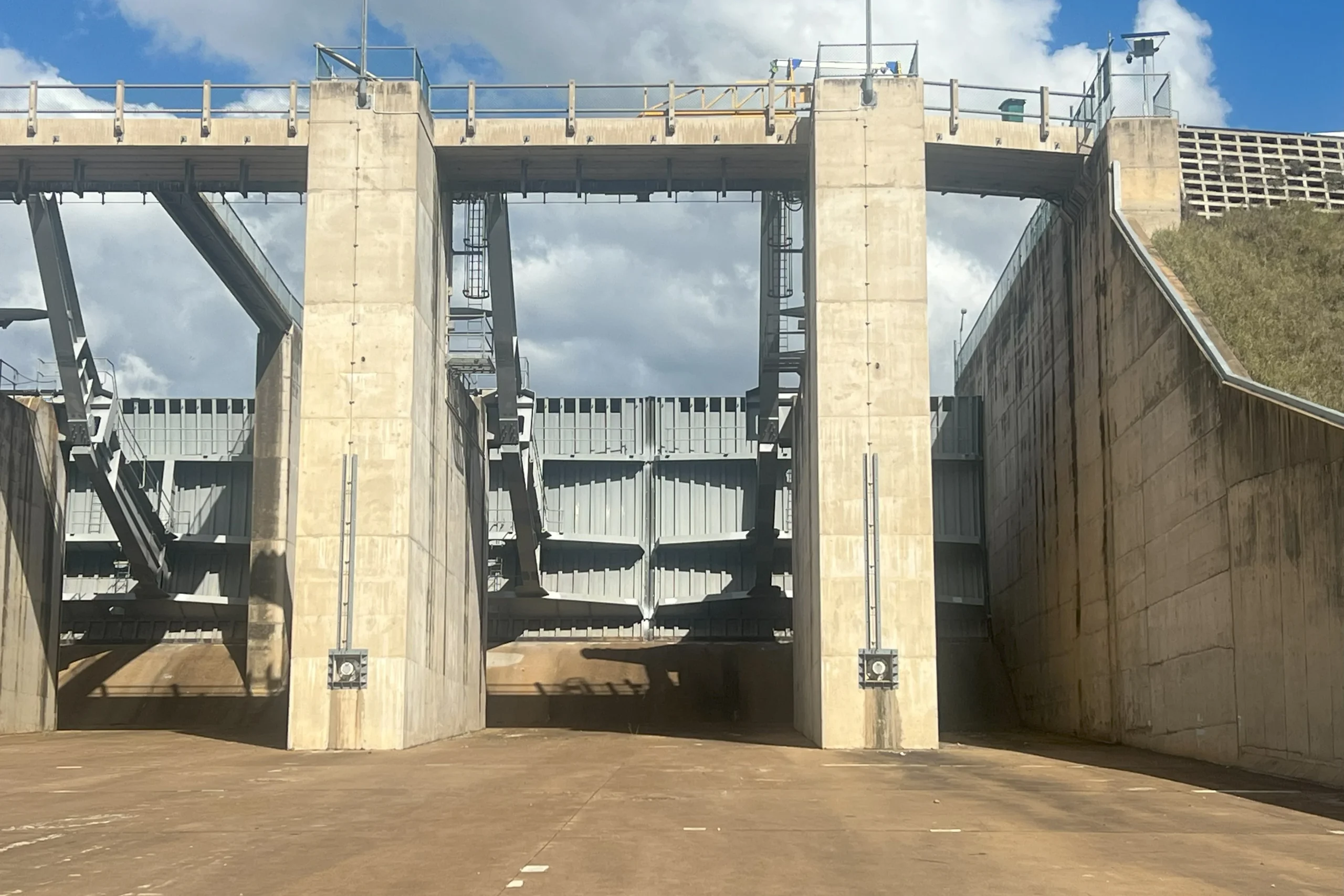 Damn bridge repair: Nuflow’s gravity-defying solution